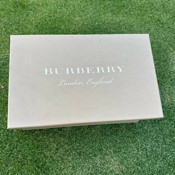 Burberry Check Hightop Sneaker size 37 - Picture 15 of 15
